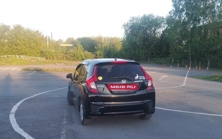 Honda Fit III, 2013 год, 850 000 рублей, 2 фотография