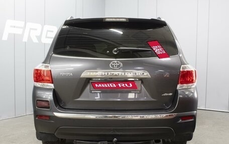 Toyota Highlander III, 2011 год, 1 908 000 рублей, 4 фотография