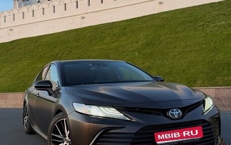 Toyota Camry, 2021 год, 2 990 000 рублей, 1 фотография