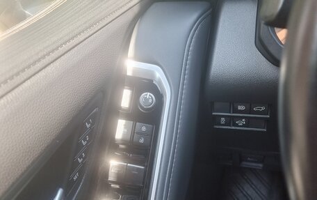 Toyota Land Cruiser, 2025 год, 13 780 000 рублей, 21 фотография