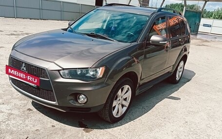 Mitsubishi Outlander III рестайлинг 3, 2012 год, 1 200 000 рублей, 11 фотография