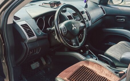 Mitsubishi Outlander III рестайлинг 3, 2012 год, 1 200 000 рублей, 28 фотография