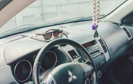 Mitsubishi Outlander III рестайлинг 3, 2012 год, 1 200 000 рублей, 25 фотография