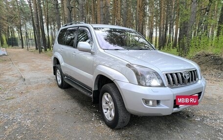 Toyota Land Cruiser Prado 120 рестайлинг, 2006 год, 1 970 000 рублей, 13 фотография