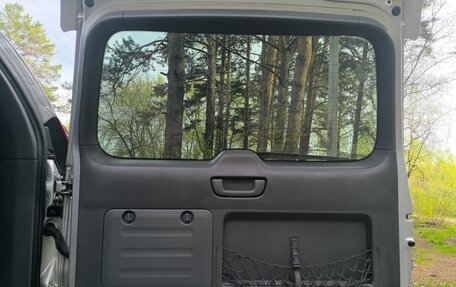 Toyota Land Cruiser Prado 120 рестайлинг, 2006 год, 1 970 000 рублей, 28 фотография