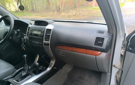 Toyota Land Cruiser Prado 120 рестайлинг, 2006 год, 1 970 000 рублей, 32 фотография