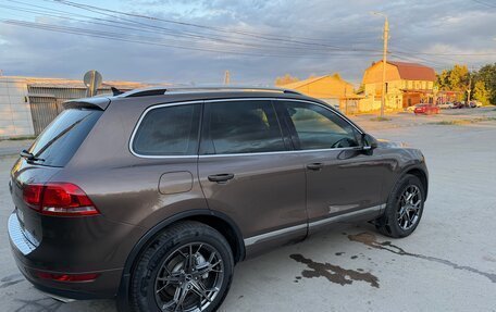 Volkswagen Touareg III, 2011 год, 1 460 000 рублей, 5 фотография