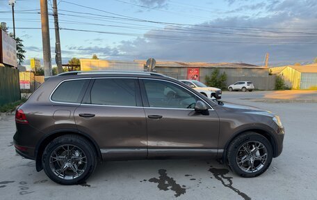 Volkswagen Touareg III, 2011 год, 1 460 000 рублей, 6 фотография