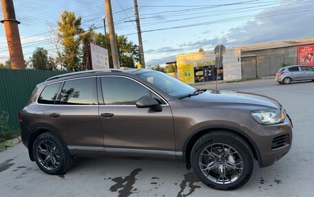 Volkswagen Touareg III, 2011 год, 1 460 000 рублей, 9 фотография