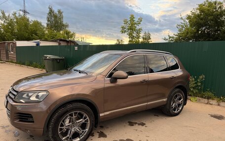 Volkswagen Touareg III, 2011 год, 1 460 000 рублей, 13 фотография