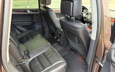 Volkswagen Touareg III, 2011 год, 1 460 000 рублей, 22 фотография