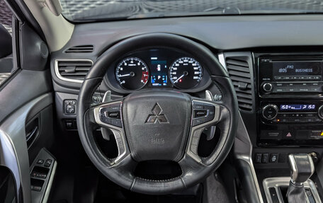 Mitsubishi Pajero Sport III рестайлинг, 2019 год, 3 200 000 рублей, 15 фотография