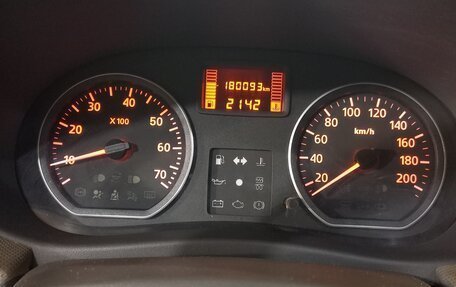 Renault Logan I, 2010 год, 355 000 рублей, 6 фотография