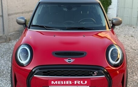 MINI Hatch, 2021 год, 2 680 000 рублей, 17 фотография