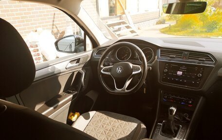 Volkswagen Tiguan II, 2022 год, 14 фотография