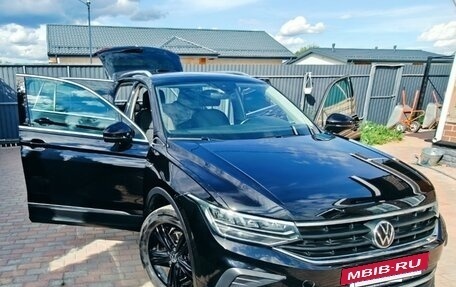 Volkswagen Tiguan II, 2022 год, 2 фотография