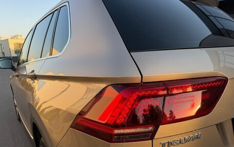 Volkswagen Tiguan II, 2018 год, 2 599 000 рублей, 13 фотография