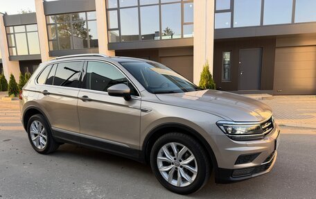 Volkswagen Tiguan II, 2018 год, 2 599 000 рублей, 14 фотография