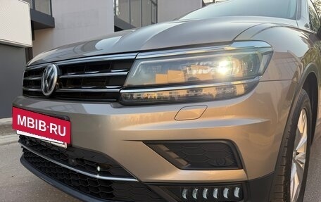 Volkswagen Tiguan II, 2018 год, 2 599 000 рублей, 11 фотография