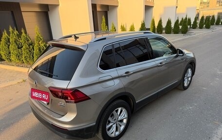 Volkswagen Tiguan II, 2018 год, 2 599 000 рублей, 18 фотография