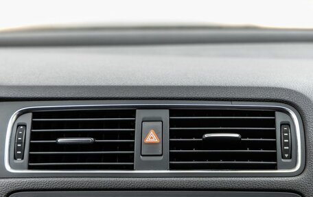 Volkswagen Jetta VI, 2012 год, 993 000 рублей, 19 фотография