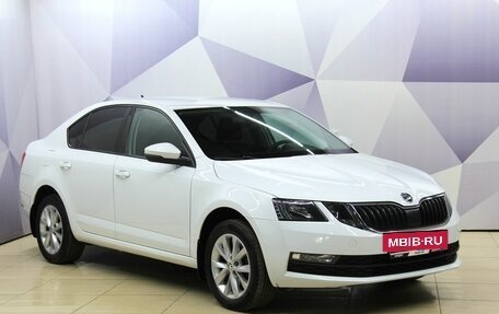 Skoda Octavia, 2019 год, 1 739 300 рублей, 9 фотография