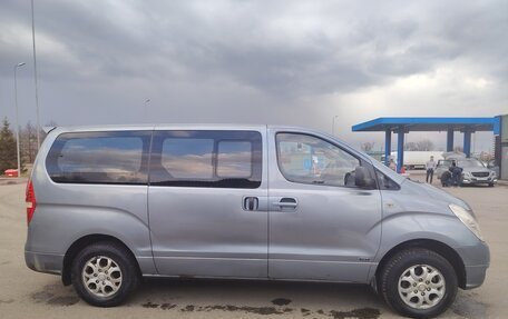 Hyundai Grand Starex Grand Starex I рестайлинг 2, 2008 год, 990 000 рублей, 3 фотография