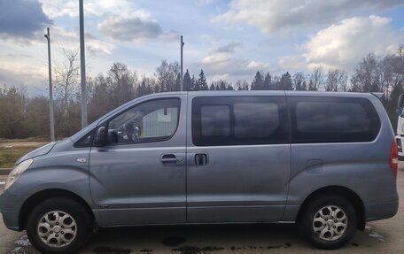 Hyundai Grand Starex Grand Starex I рестайлинг 2, 2008 год, 990 000 рублей, 4 фотография
