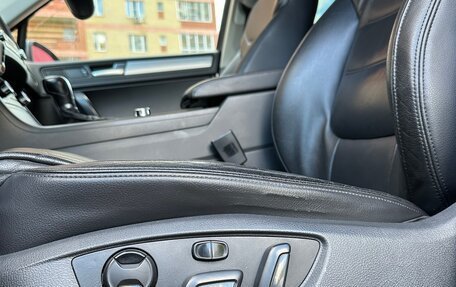 Volkswagen Touareg III, 2011 год, 1 750 000 рублей, 12 фотография