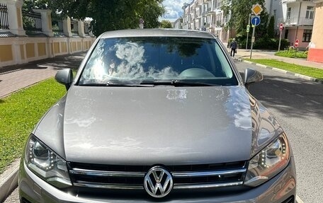Volkswagen Touareg III, 2011 год, 1 750 000 рублей, 9 фотография