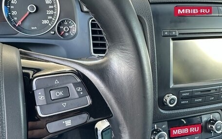 Volkswagen Touareg III, 2011 год, 1 750 000 рублей, 16 фотография