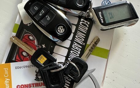 Volkswagen Touareg III, 2011 год, 1 750 000 рублей, 32 фотография