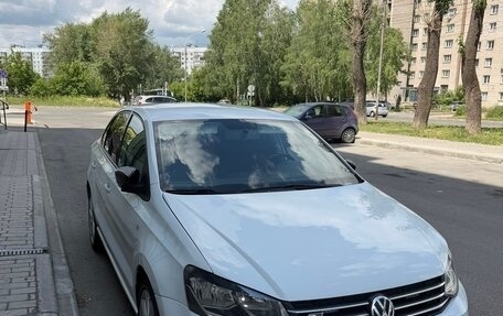 Volkswagen Polo VI (EU Market), 2019 год, 900 000 рублей, 1 фотография
