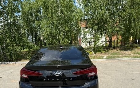 Hyundai Elantra VI рестайлинг, 2019 год, 1 650 000 рублей, 5 фотография