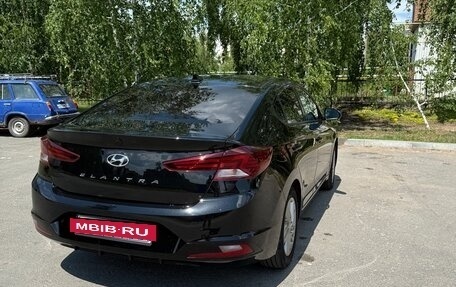 Hyundai Elantra VI рестайлинг, 2019 год, 1 650 000 рублей, 6 фотография