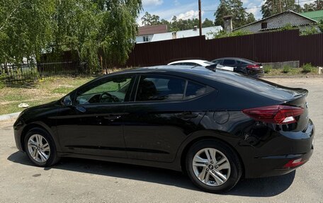 Hyundai Elantra VI рестайлинг, 2019 год, 1 650 000 рублей, 8 фотография