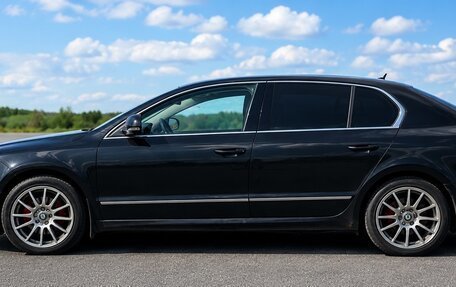 Skoda Superb III рестайлинг, 2010 год, 700 000 рублей, 3 фотография