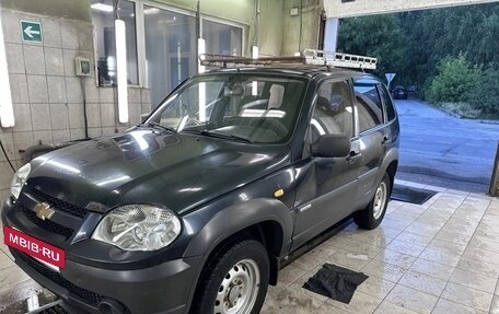 Chevrolet Niva I рестайлинг, 2009 год, 250 000 рублей, 2 фотография