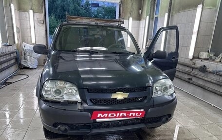 Chevrolet Niva I рестайлинг, 2009 год, 250 000 рублей, 5 фотография