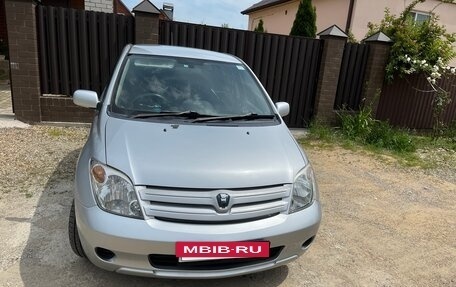 Toyota Ist II, 2005 год, 600 000 рублей, 3 фотография