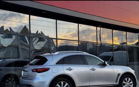 Infiniti FX II, 2011 год, 1 200 000 рублей, 3 фотография