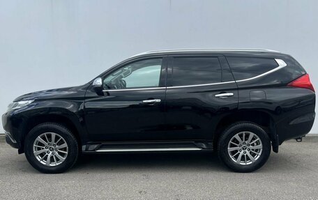 Mitsubishi Pajero Sport III рестайлинг, 2017 год, 2 700 000 рублей, 8 фотография