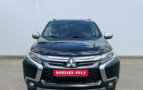 Mitsubishi Pajero Sport III рестайлинг, 2017 год, 2 700 000 рублей, 2 фотография