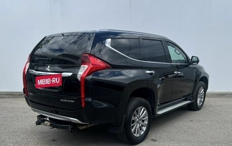 Mitsubishi Pajero Sport III рестайлинг, 2017 год, 2 700 000 рублей, 5 фотография