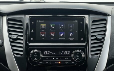 Mitsubishi Pajero Sport III рестайлинг, 2017 год, 2 700 000 рублей, 17 фотография