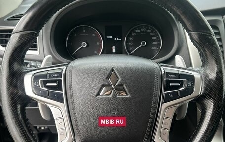 Mitsubishi Pajero Sport III рестайлинг, 2017 год, 2 700 000 рублей, 16 фотография