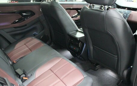 Land Rover Range Rover Evoque II, 2025 год, 5 890 000 рублей, 28 фотография
