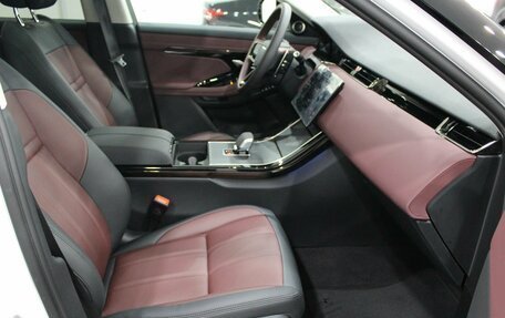 Land Rover Range Rover Evoque II, 2025 год, 5 890 000 рублей, 31 фотография