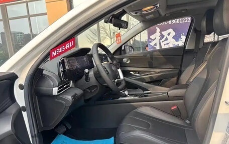 Hyundai Elantra, 2022 год, 1 155 500 рублей, 7 фотография