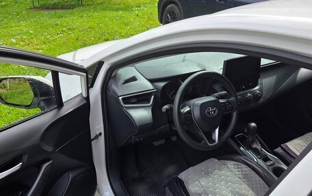 Toyota Corolla, 2022 год, 2 000 000 рублей, 4 фотография